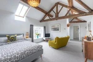 The Hall - Lydbury North