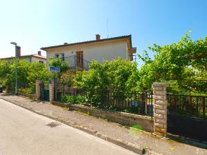 Apartments Viktorija 1828