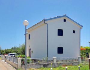 Apartment Pepa Starigrad Paklenica 