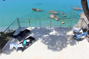 Naftilos Blue View retreat