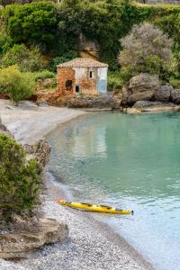 Naftilos Blue View retreat