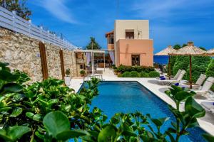 Elmyra Villa, comfort & style! Rethymno Greece