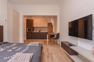 MOCCA Studio next to Crystal Garden and Russian Church by Flat Mаnager