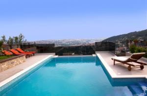 APARTMENT BELLA VISTA-heated pool, bbq, panoramic view near Split