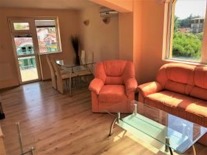 Deluxe Two-Bedroom Apartment room in Family Hotel Avenue