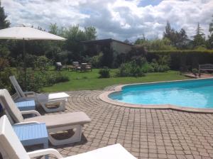 Rose Barn - Adorable country home with private pool