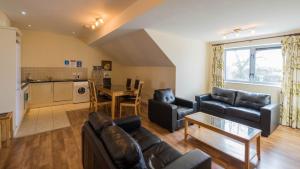Three-Bedroom Apartment room in The Courtyard Apartments