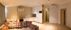 Apartments On Henuezskaya 5