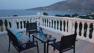 Nikos studios Tílos Greece