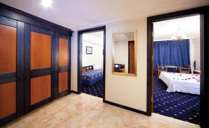 Club Cactus Paradise