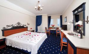 Club Cactus Paradise