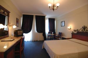 Club Cactus Paradise