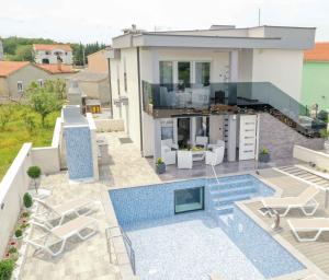 LUXURY VILLA BEGANOVIC-VRH