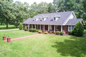 Cedar Grove Inn - Cedar Grove