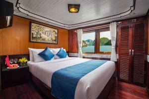 Halong Golden Bay Legend Cruise