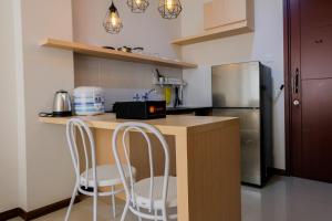 Comfortable Living 1BR at Asatti Apartment By Travelio