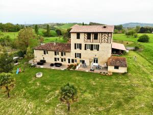 Maisons d'hotes A CLAIREFONTAINE : photos des chambres