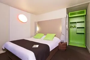 北勒阿弗尔 - 蒙特维尔钟楼酒店 - Gainneville