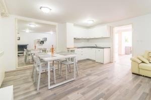 Apartment Complex Kampic