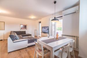 Apartment Complex Kampic 
