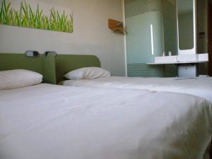 Hotels ibis budget Montauban Les Chaumes : photos des chambres