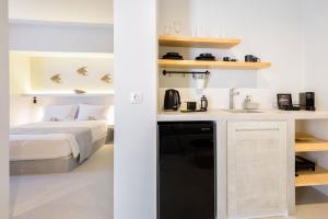 Peven Suites Paros Greece