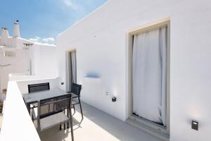 Peven Suites Paros Greece