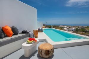 MILESTONE VILLAS Santorini Greece