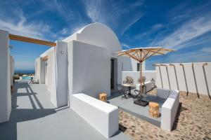 MILESTONE VILLAS Santorini Greece