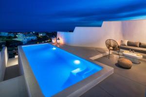 MILESTONE VILLAS Santorini Greece