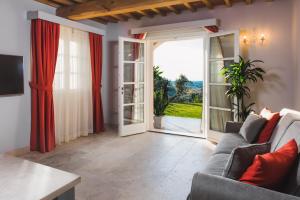 Suite with Sea View room in Relais dei Molini