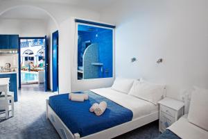 Roula Villa Studios & Apartments Santorini Greece