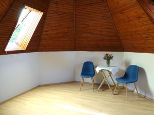 Quiet room in Budapest near airport with free parking