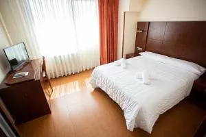 Hotel Villa De Cárcar - San Adrián