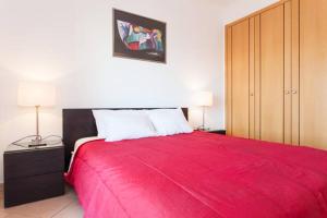 Casa Sol, Fast WIFI, Airco, swimming pool near the Beach Praia Da Rocha