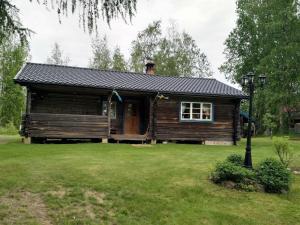 Cottage Mysig timmerstuga vid sjön Björken Grangärde Sweden