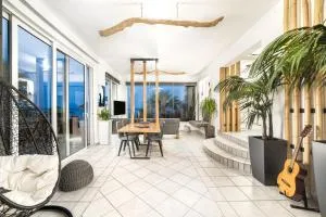 Exotic Master-House in a Unique Location! - Lithakiá