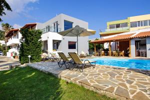 Irida Guesthouse by the pool Rethymno Greece