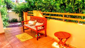 Deluxe garden flat near Terra-Mítica