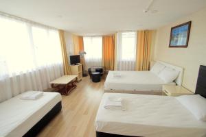 Triple Room room in Hotel Simge Old City
