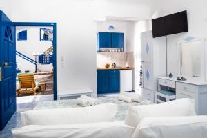 Roula Villa Studios & Apartments Santorini Greece