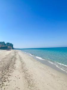 Villa Fourka 2 on the beach