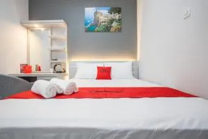 RedDoorz Plus near Politeknik Negeri Malang - Malang