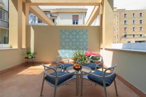 Apartman AKanto, apartment with terrace in Napoli Napulj Italija