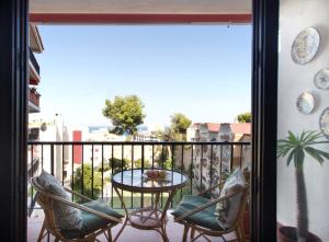 Charming sea view apartment nearby everything