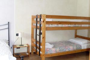 Family Room (2 Adults + 2 Children)