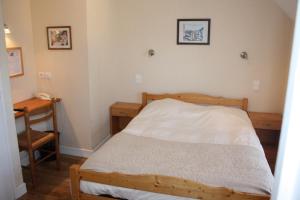 Auberge de Saint Julien Aux Bois photo 24