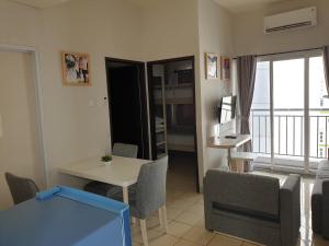 Expressia Stay at Serpong Greenview Apartment