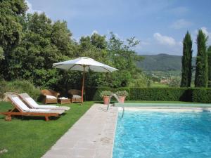 Maisons de vacances Countryhouse with Pool in Vaison la Romaine : photos des chambres