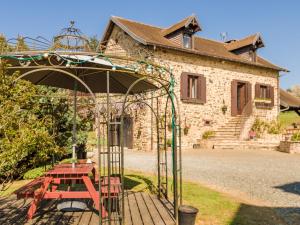 Maisons de vacances A comfortable way to go back in time to find space tranquillity and nature : photos des chambres